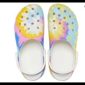 Women Classic Platform Tie-Dye Crocs